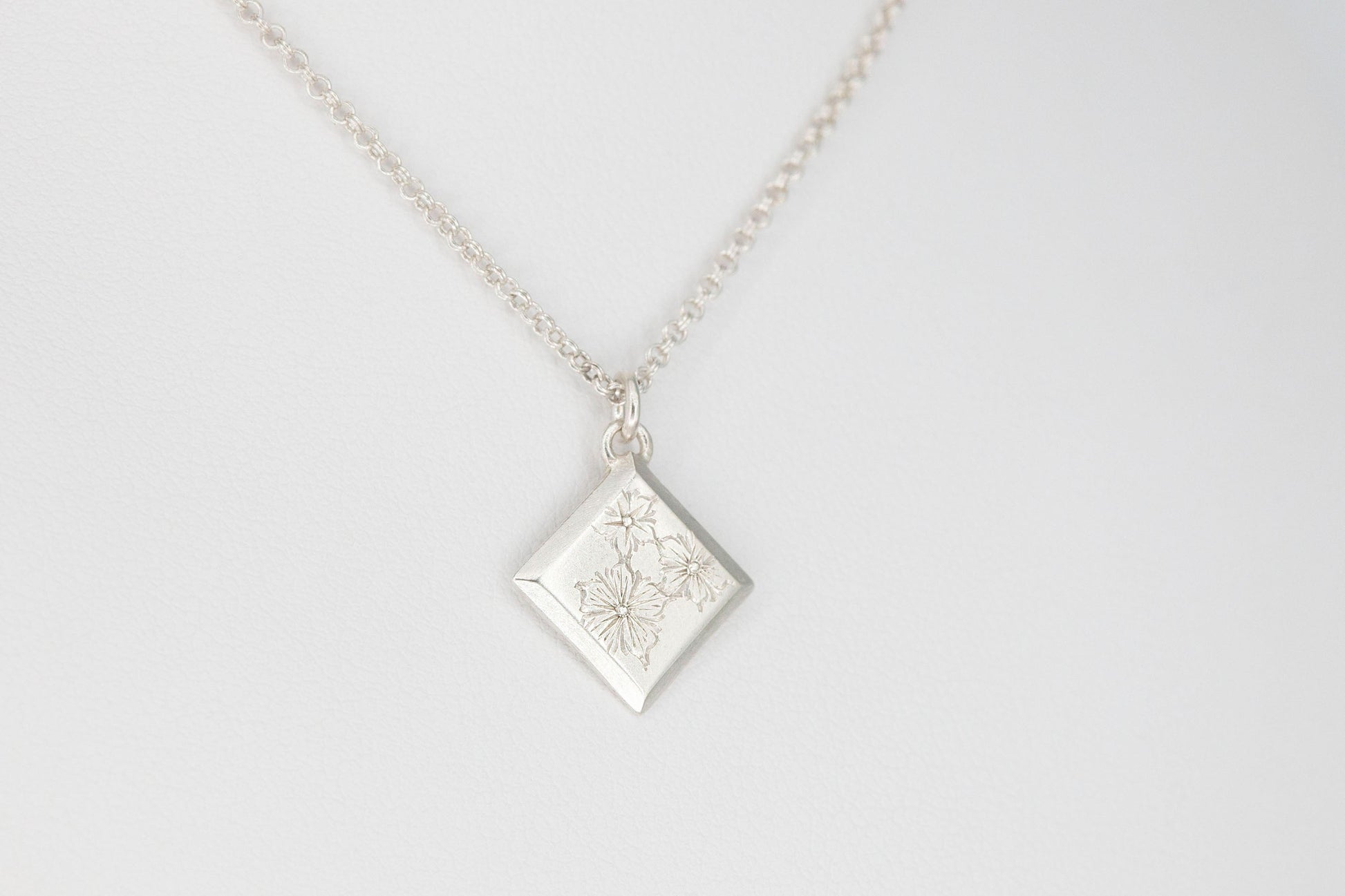 Wildflower Necklace - Alloy Atelier