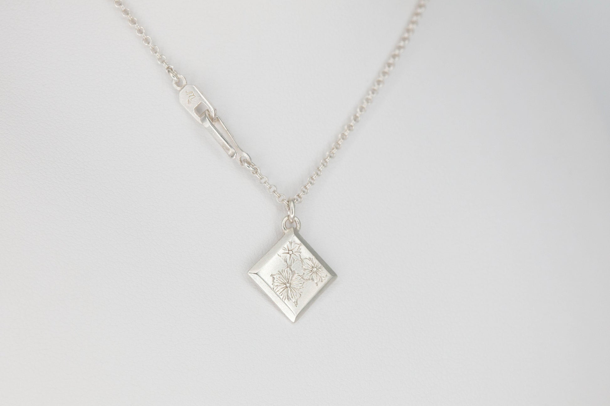 Wildflower Necklace - Alloy Atelier