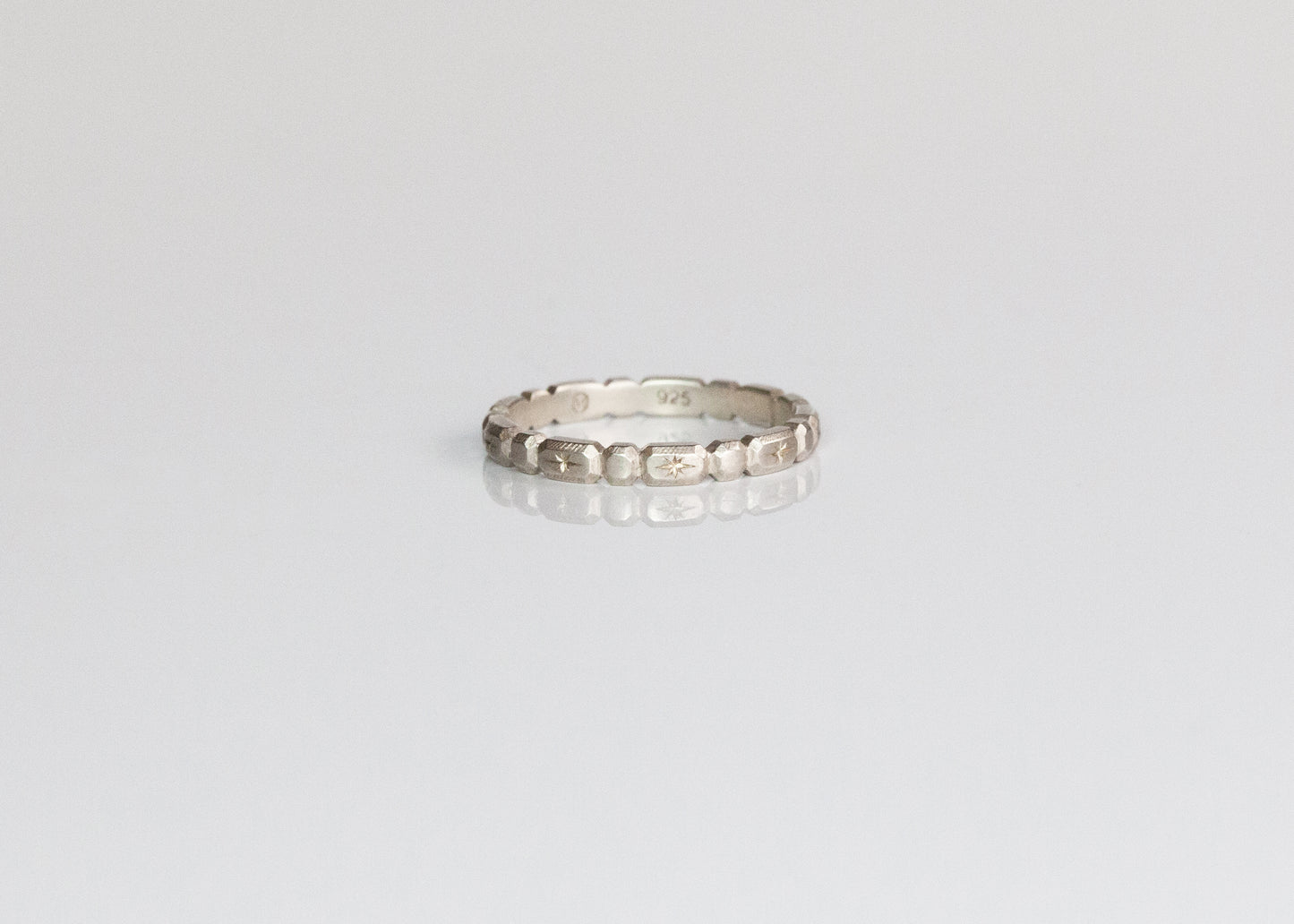 Orbit Eternity Band - Alloy Atelier