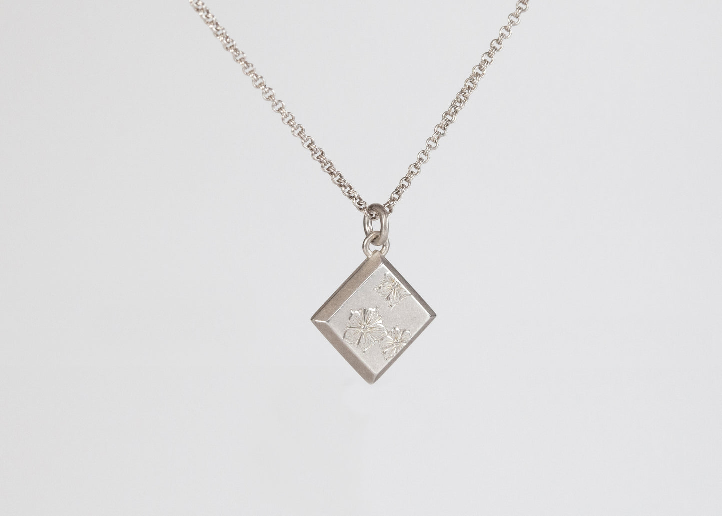 Wildflower Necklace - Alloy Atelier