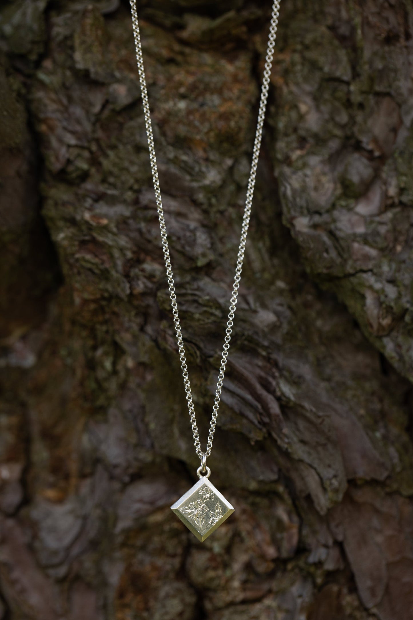 Wildflower Necklace - Alloy Atelier