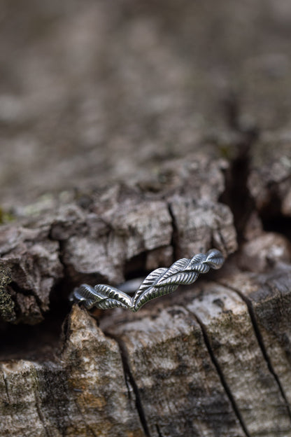 Curved Wreath Band - Alloy Atelier