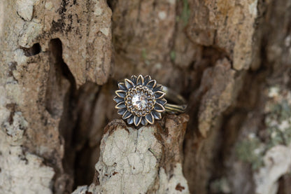 Sunflower Ring - Alloy Atelier