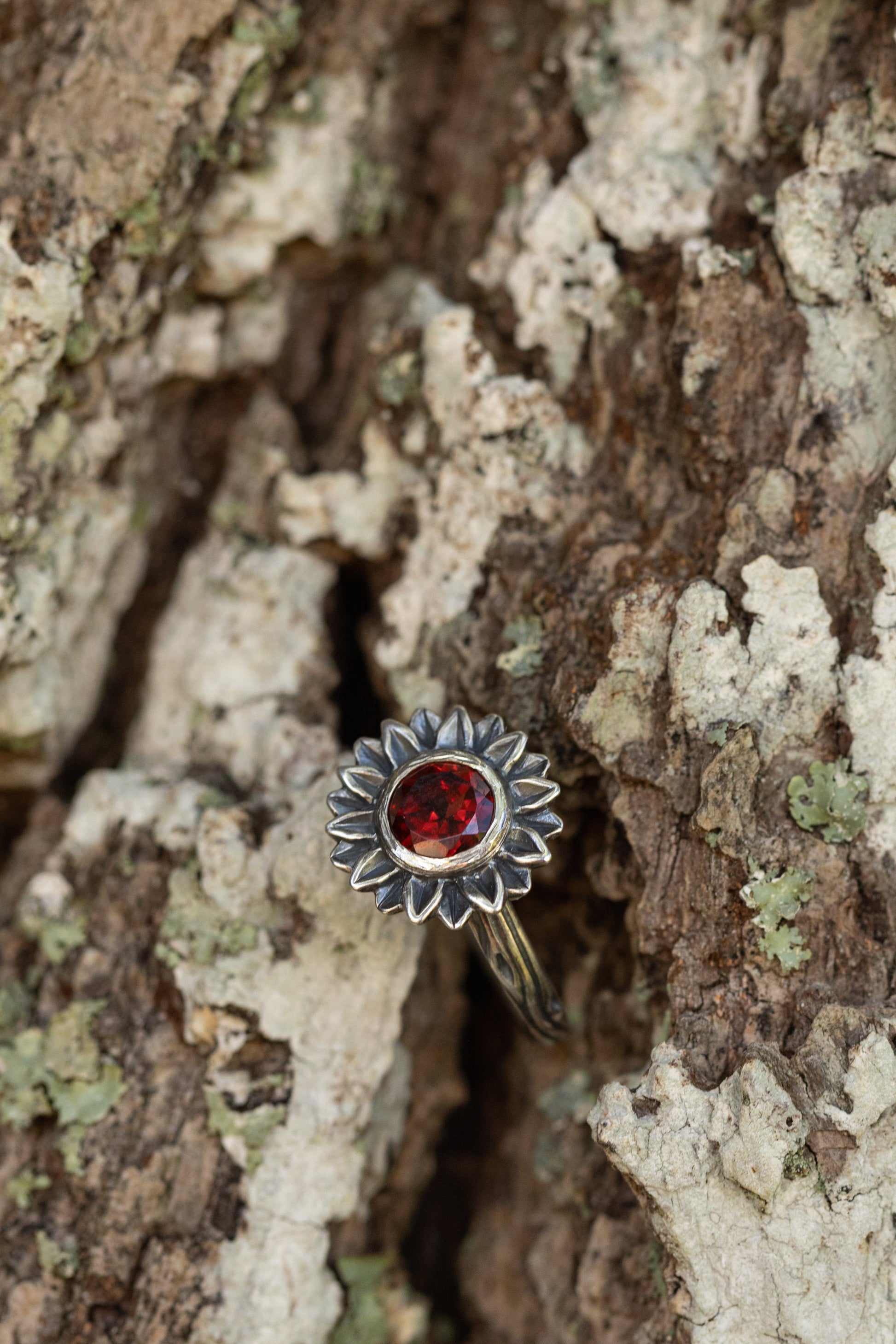 Sunflower Ring - Alloy Atelier