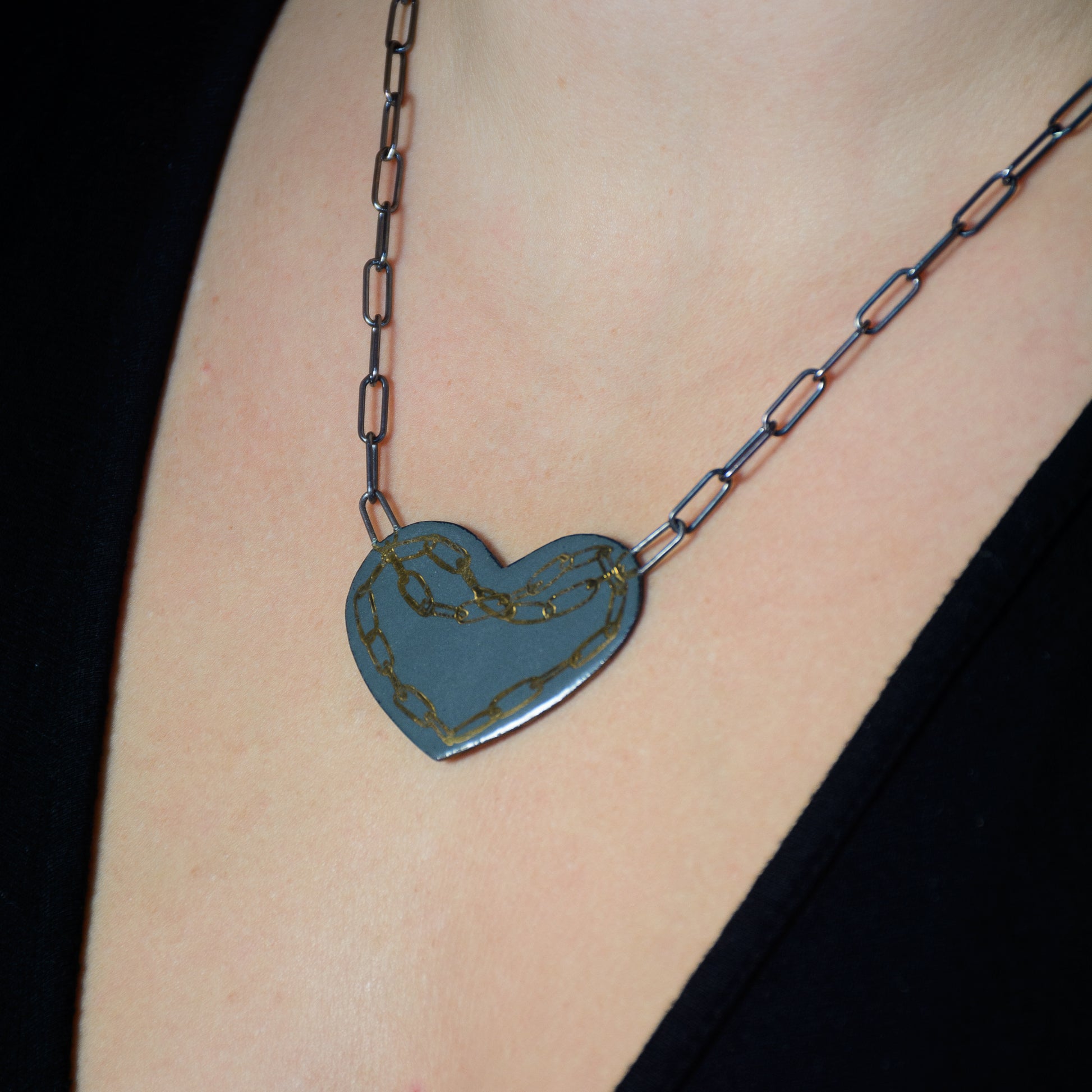 Enamel Chain Heart Necklace - Alloy Atelier